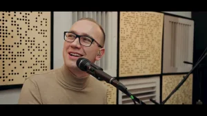 Bonus Band - SIEDZIAŁA DZIEWCZYNA