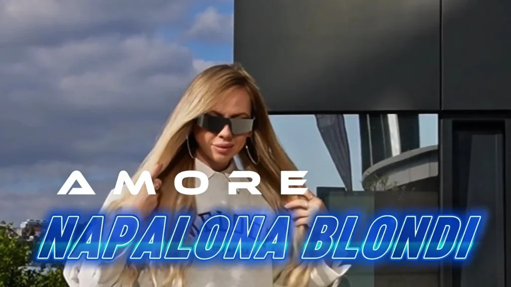 AMORE - Napalona Blondi